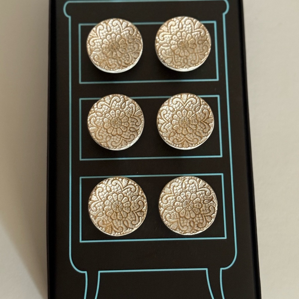 Cynthia Rowley Gold Floral Drawer Knobs
